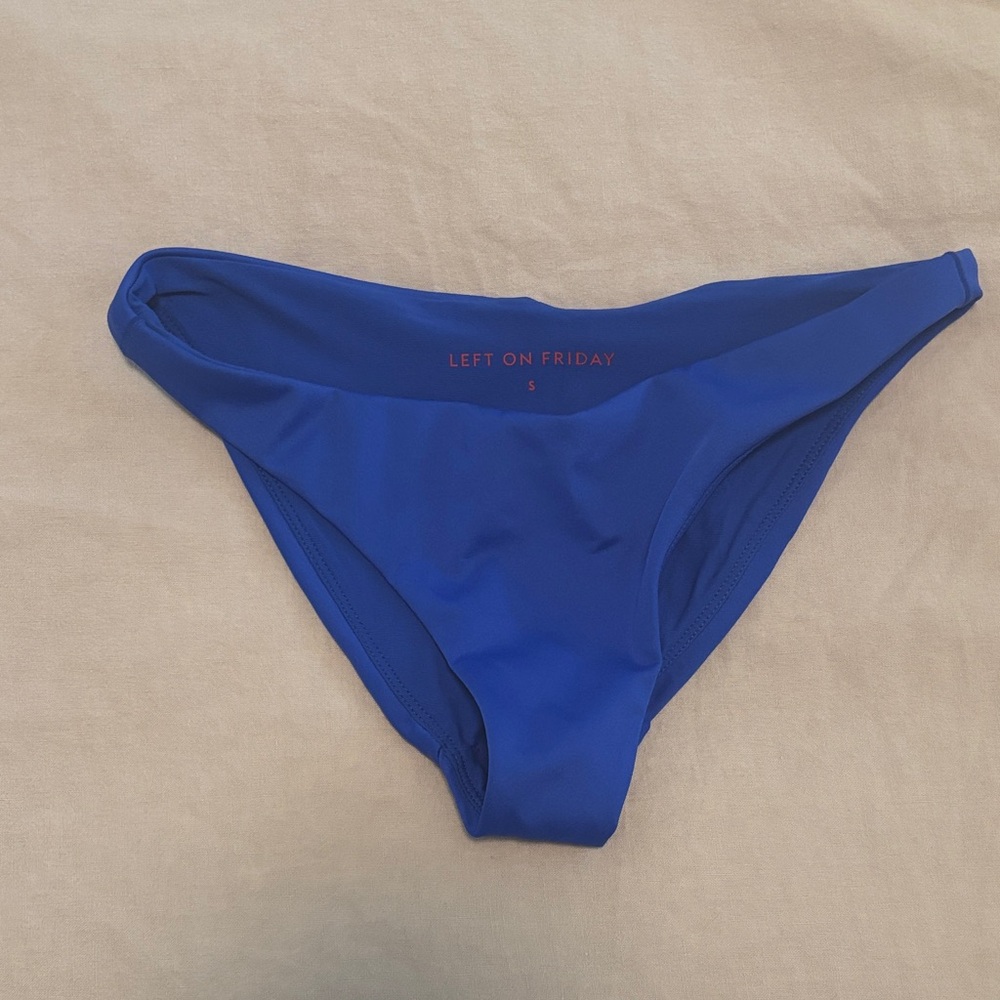 Left On Friday Wear to Bottom First Place Blue - S